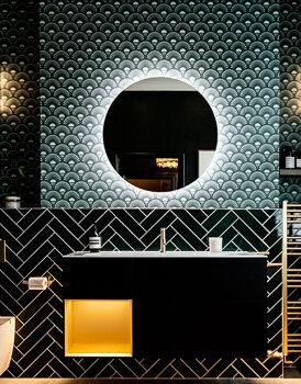 Master bathroom 4